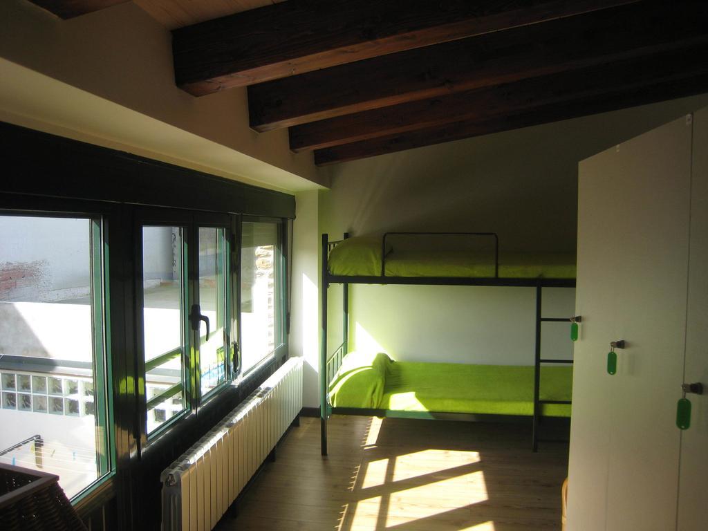 Albergue Oasis Sarria Bagian luar foto